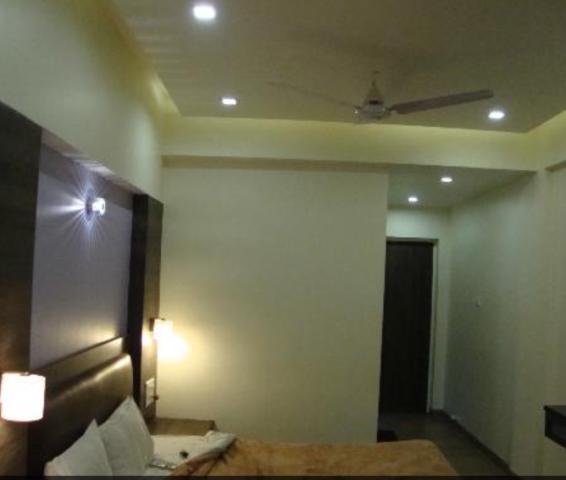 Shreyas Hotel Махабалешвар Экстерьер фото